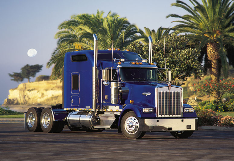 Interesting Facts About Semi Trucks and EighteenWheelers
