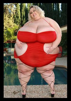 02f256cabedf6a870cb369039da8a1c9--fat-women-big-people-2.jpg
