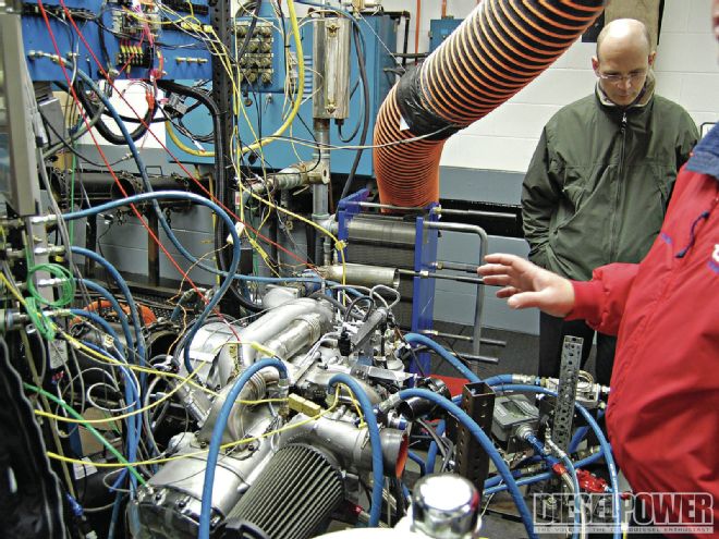 1106dp_02+navistar_ecomotors_diesel_engine+dyno_shot_2.jpg