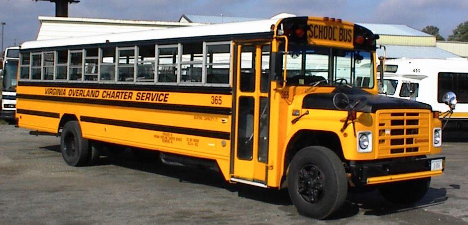 1800S International School Bus.jpg