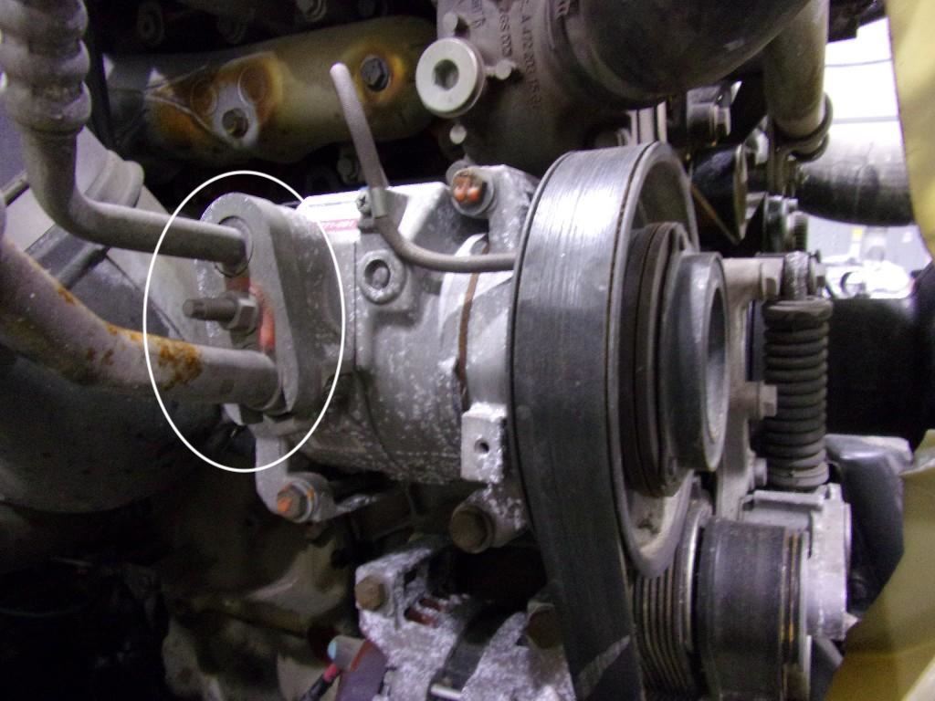 2017-FREIGHTLINER-CASCADIA-125-A-C-Compressors-cN11M7VVkEnH_f.jpg