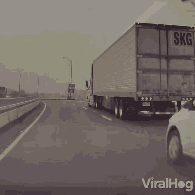 7CF20505-7AC3-4800-B040-670ADD96BDE0.gif