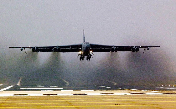 b52.jpg