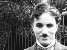 charlie-chaplin-smile.gif