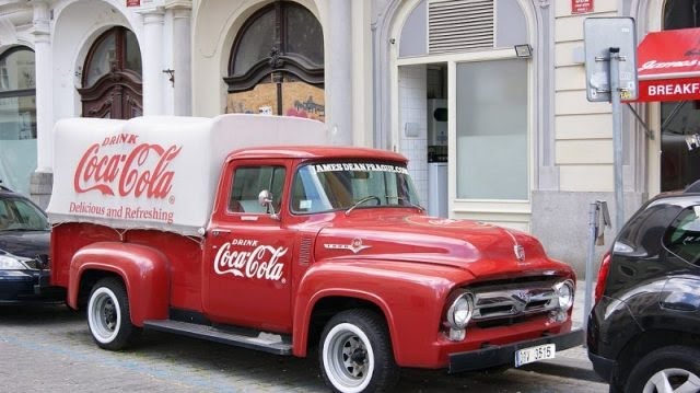 coca-cola-ford-f100-photo-by-asurnipal-cc-by-sa-4-0-640x359 (1).jpg