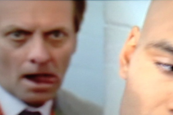 Creepy Guy Stands Behind Chicago Bears' Matt Forte During Interview ___.png