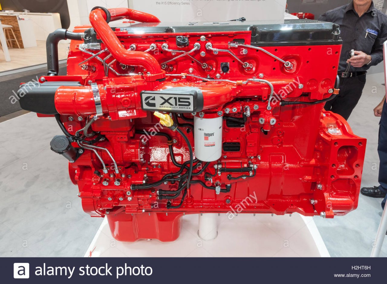 cummins-x15-efficiency-series-heavy-duty-diesel-engine-H2HT6H.jpg