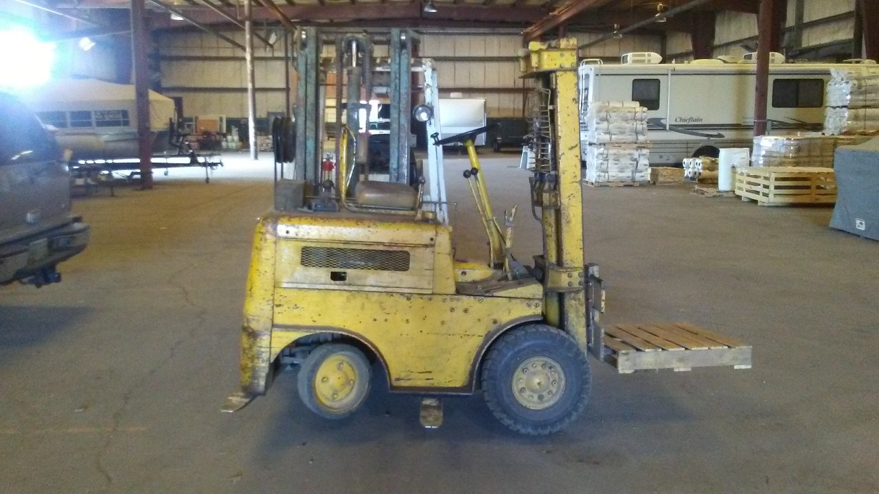 forklift.jpg