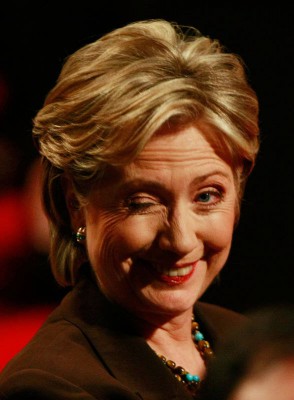 hillary-winking-e1432127635483.jpg