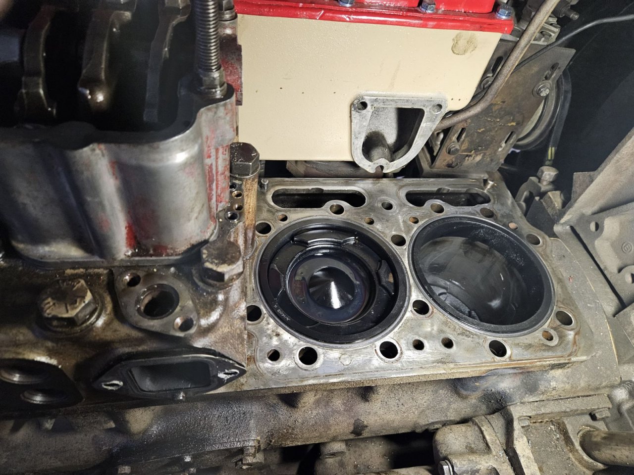 Cummins 350 Small cam excessive white smoke