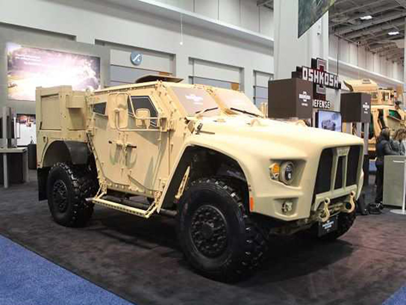 L-ATV_JLTV__light_combat_tactical_all-terrain_vehicle_Oshkosh.jpg