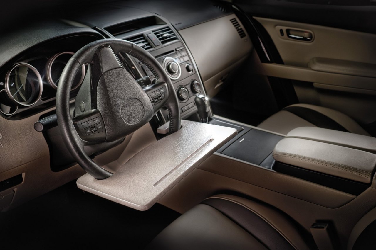 steering wheel desk.jpg