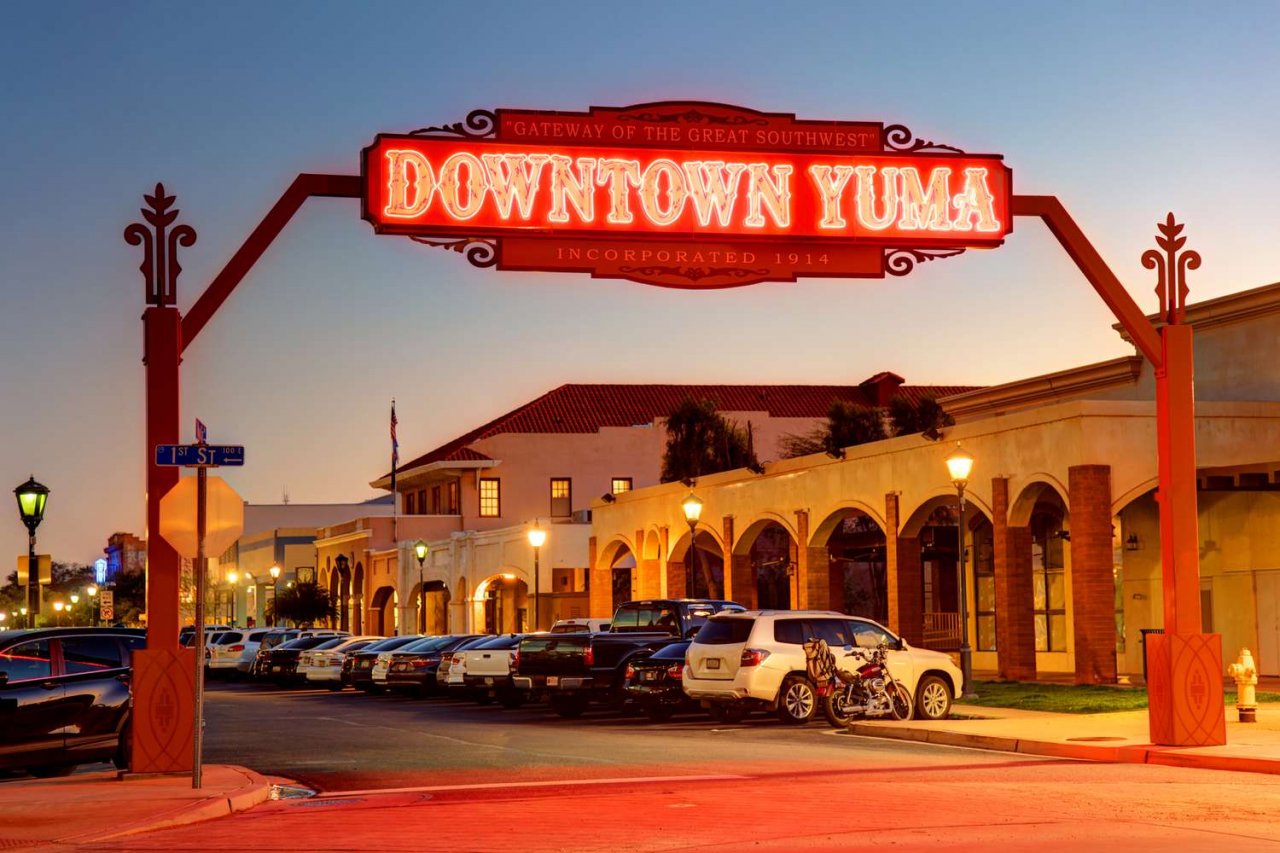 TAL-downtown-yuma-sign-YUMAAZ1223-f69945b533c547109463e7f72e7c2894.jpg