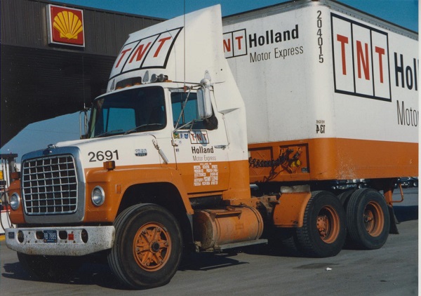 tnt holland.jpg