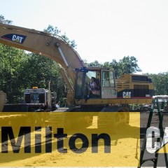 365B Excavator.Yours truly having a blast with it.