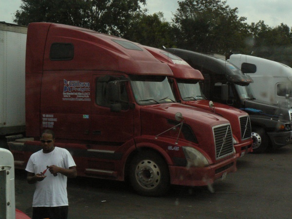 Taken at the Love's fuel stop outside of Baton Rouge La. we found this Mexican long haul rig with dual registration.  

A late model Volvo VN 670, indistinguishable from the American rigs surrounding it.