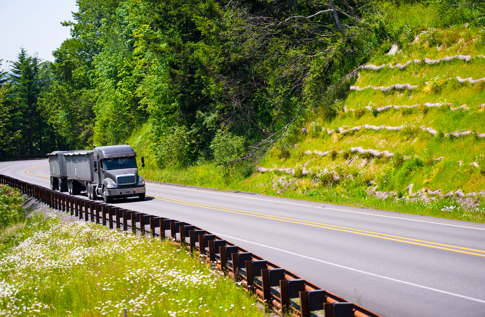 Why Truck Volumes and Rates Will Improve in 2025, According to Analysts