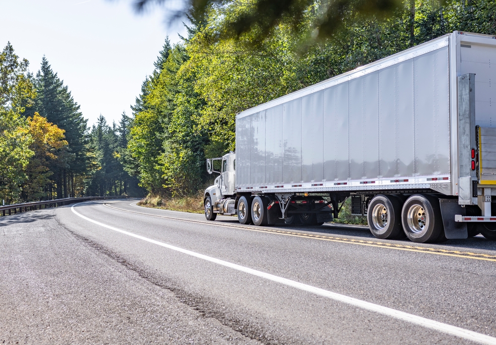 Massachusetts, Maryland Pause Clean Truck Rule Enforcement Amid OEM Pushback