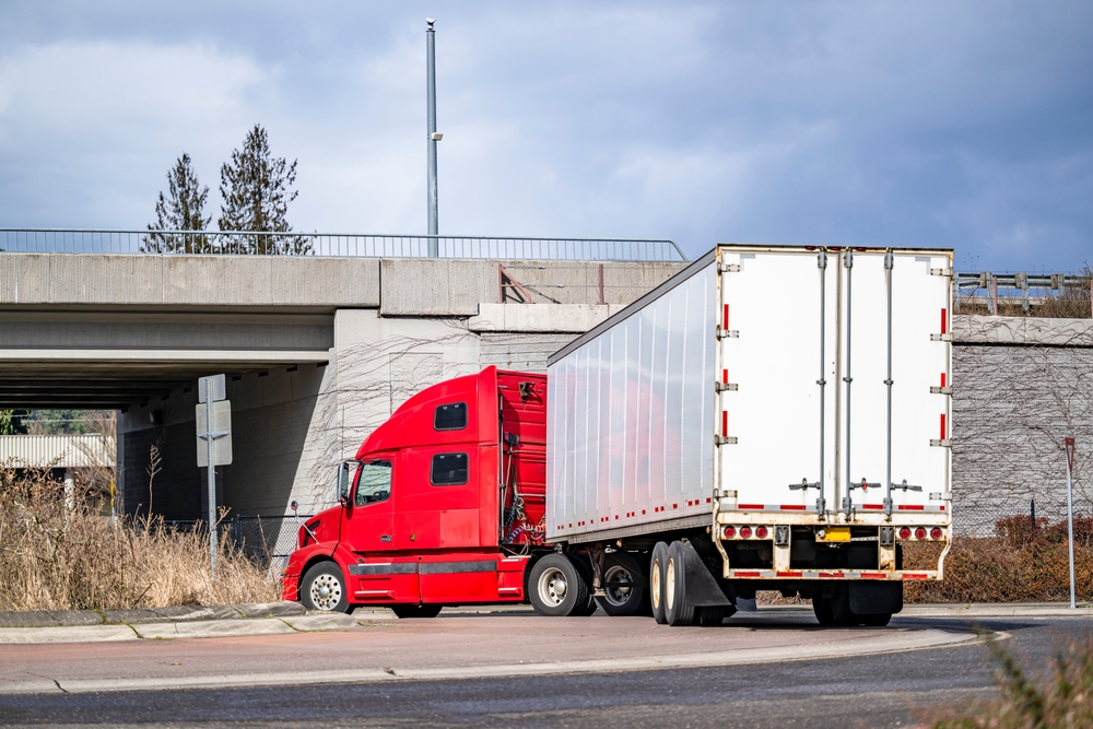 Drayage Truckers Brace for Freight Surge Amid Tariff and Strike Threats