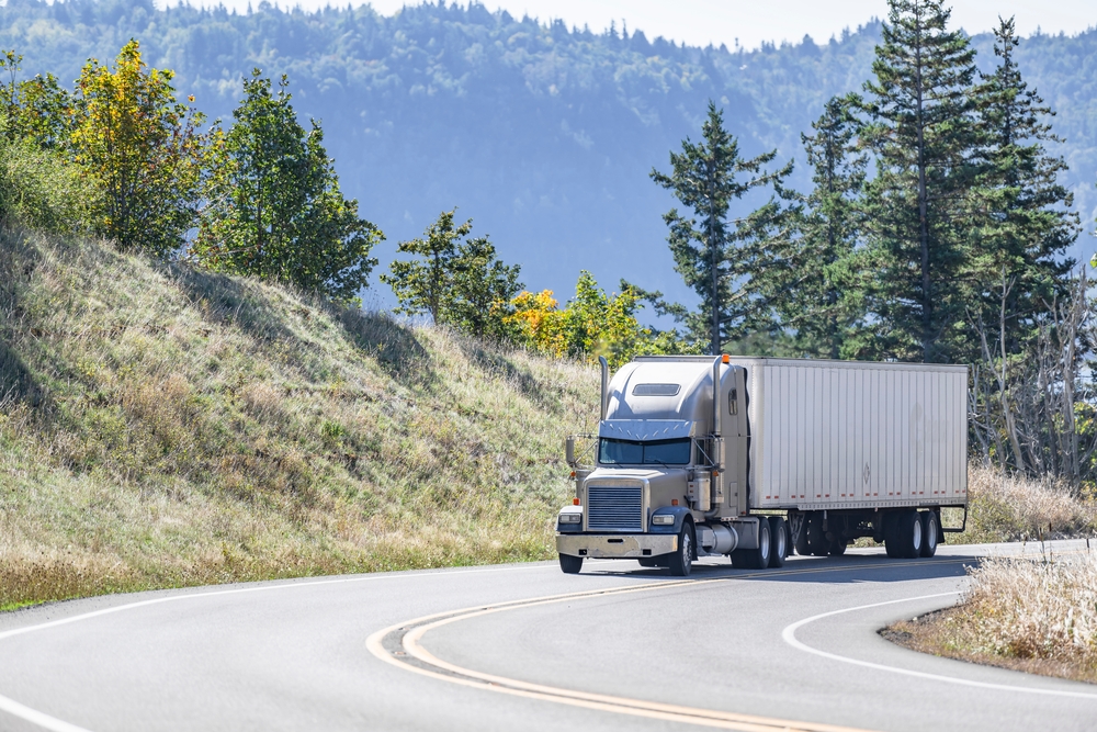 FMCSA Approves Limited Use of Pulsing Brake Lamps for Trucks