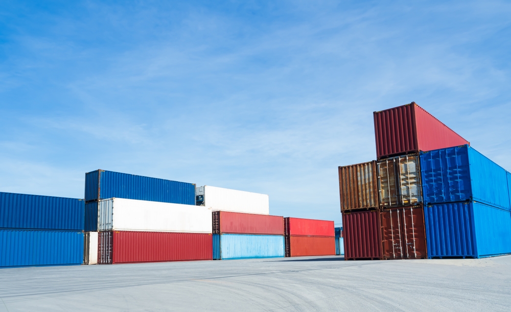 Maersk Urges Container Pickup Ahead of Potential Port Strike