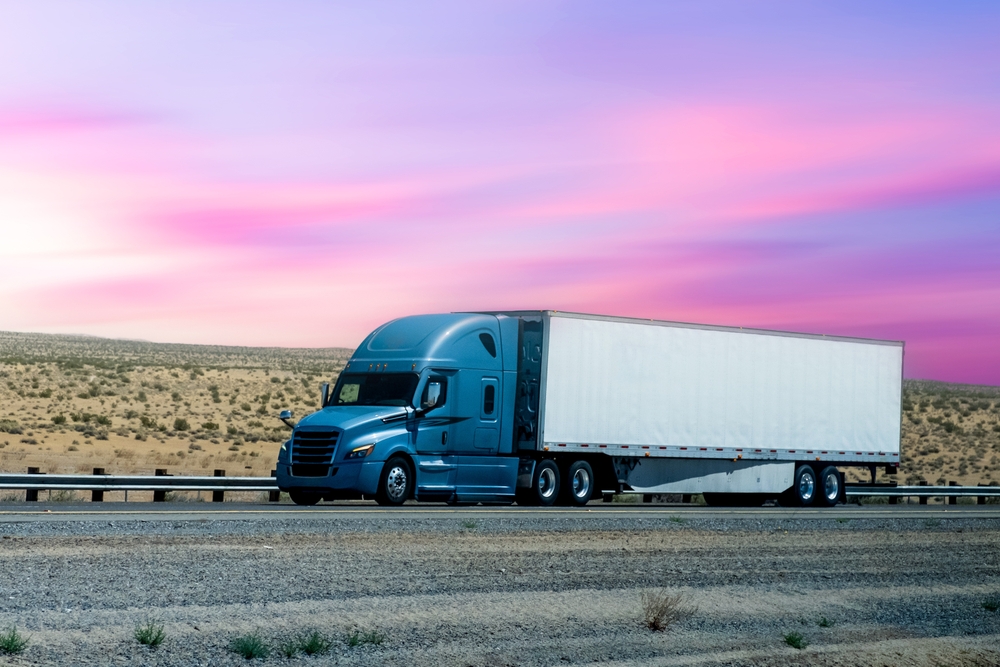 Truck Tonnage Dips 1.5% in March, Despite Positive Q1 Freight Trends