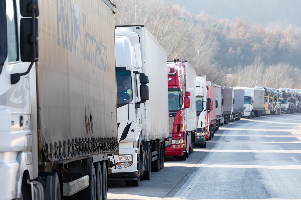 Polish Truckers Intensify Ukraine Border Blockade After Farmers Stand Down on Christmas