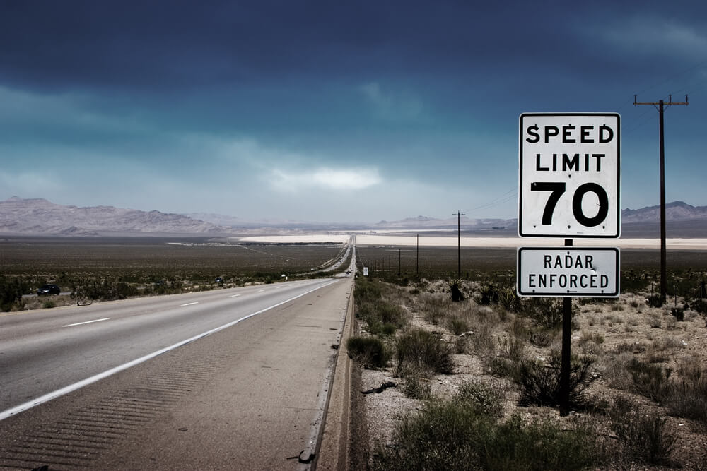 Would A Federal Speed Limiter Mandate Make Truck Drivers & Motorists Safer?