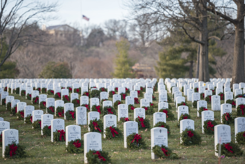 Truckers Help Place 2.25 Million Wreaths On Veteran Grave Sites